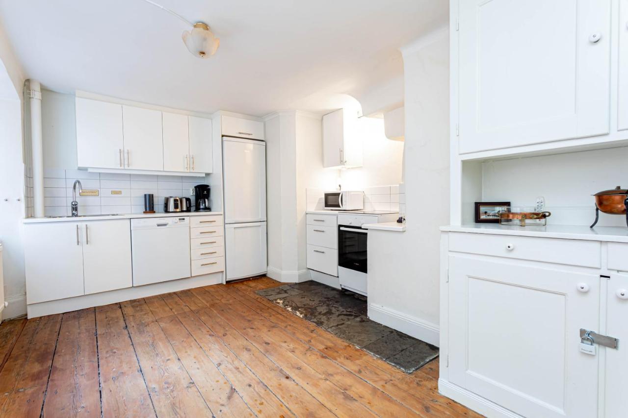 Apartdirect Gamla Stan II Stockholm Exterior photo